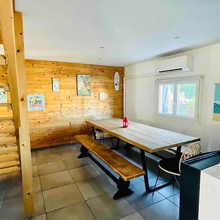 Cozy House With Hot Tub And Tiki Bar *